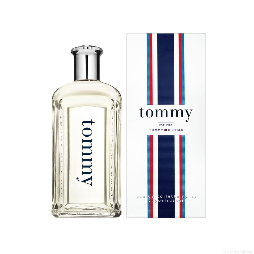 Perfume Tommy Hilfiger Masculino Eau de Toilette 200 ml Perfume Tommy Hilfiger Masculino Eau de Toilette 200 ml