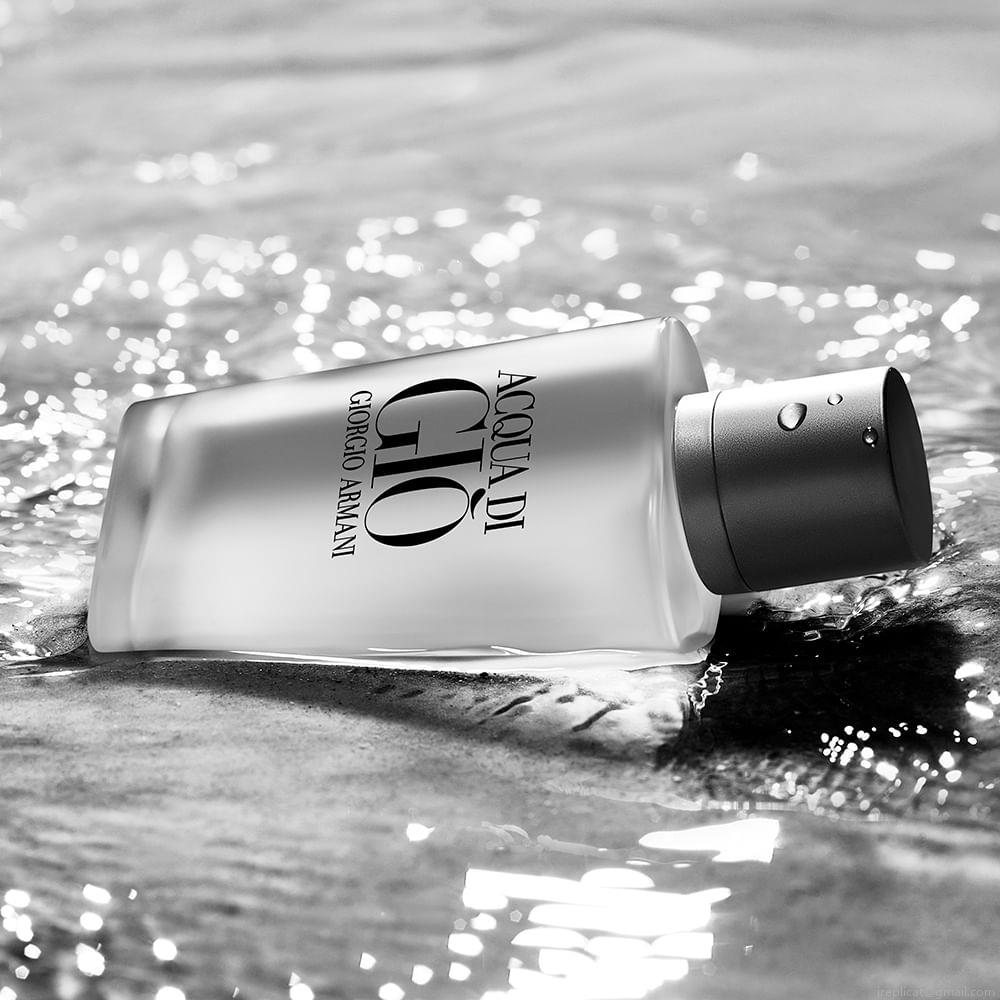 Perfume Giorgio Armani Acqua Di Giò Homme Masculino Eau de Toilette 100 ml Perfume Giorgio Armani Acqua Di Giò Homme Masculino Eau de Toilette 100 ml