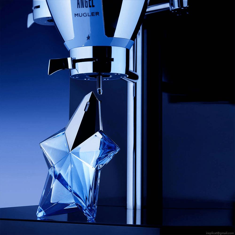 Perfume Mugler Angel Feminino Eau de Parfum Recarregável 100 ml Perfume Mugler Angel Feminino Eau de Parfum Recarregável 100 ml
