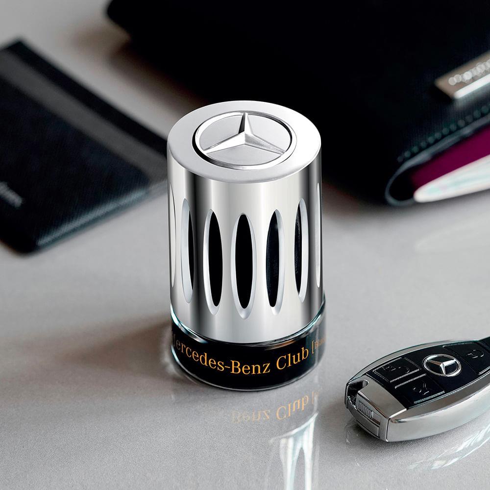 Perfume Mercedes Benz Club Black Masculino Eau de Toilette 20 ml Perfume Mercedes Benz Club Black Masculino Eau de Toilette 20 ml