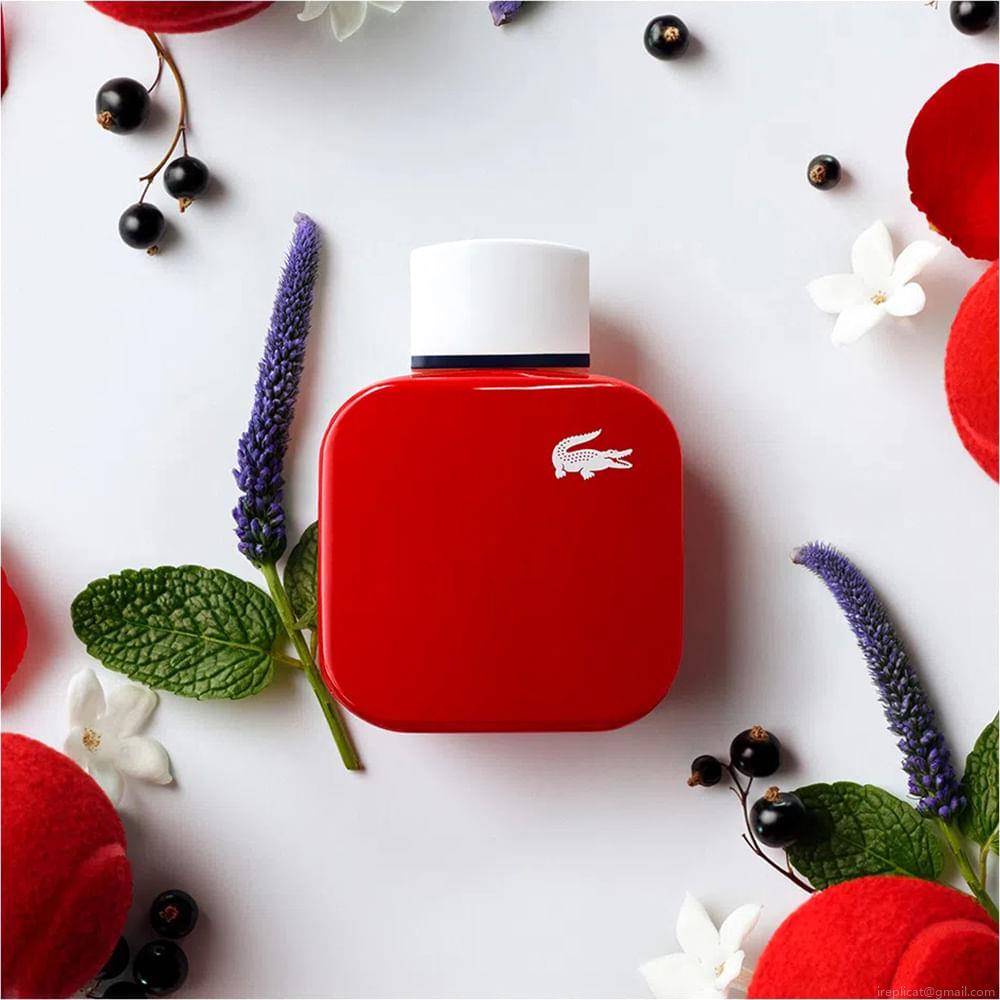 Perfume Lacoste L.12.12 Pour Elle Feminino Eau de Toilette 50 ml Perfume Lacoste L.12.12 Pour Elle Feminino Eau de Toilette 50 ml