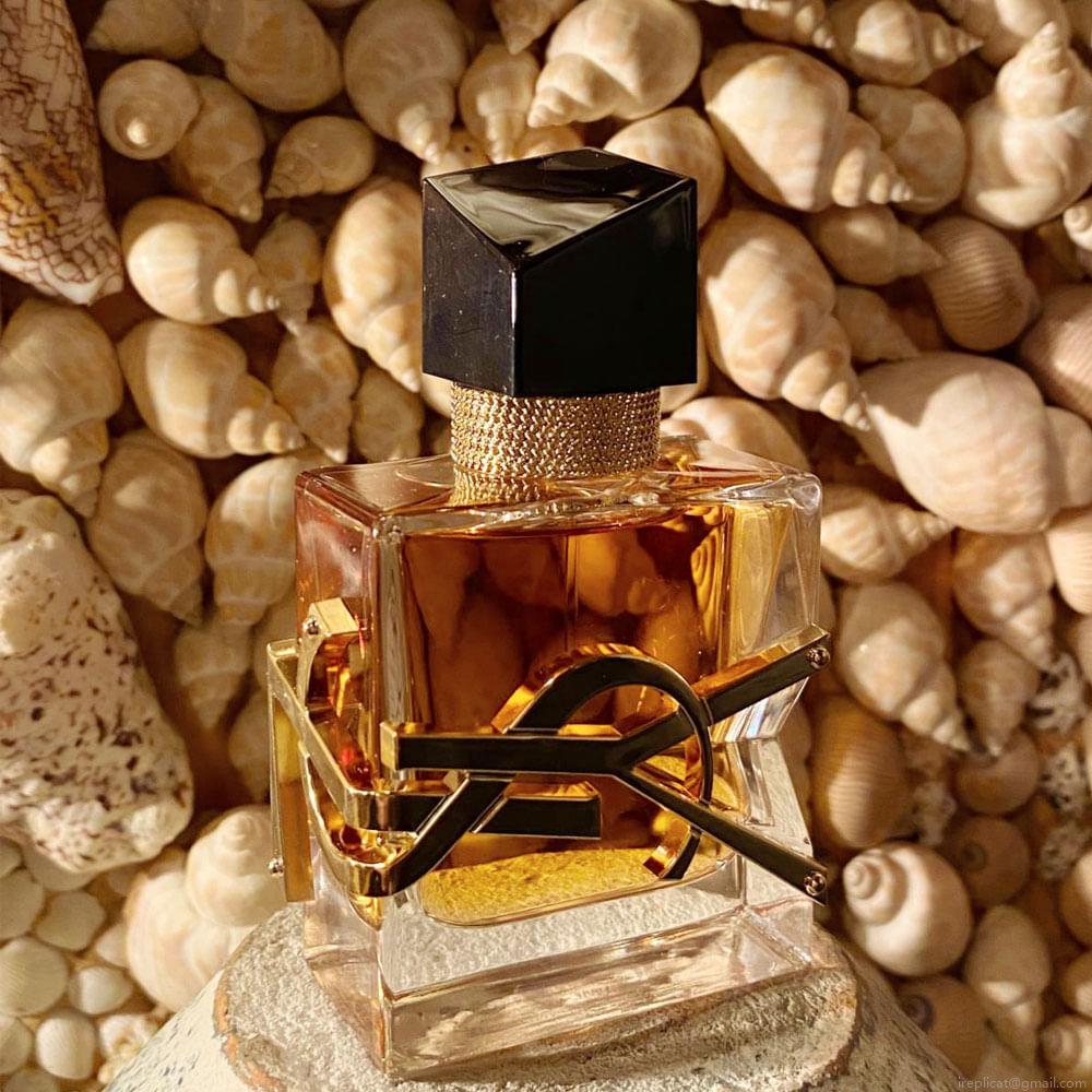 Perfume Yves Saint Laurent Libre Intense Feminino Eau de Parfum 30 ml Perfume Yves Saint Laurent Libre Intense Feminino Eau de Parfum 30 ml