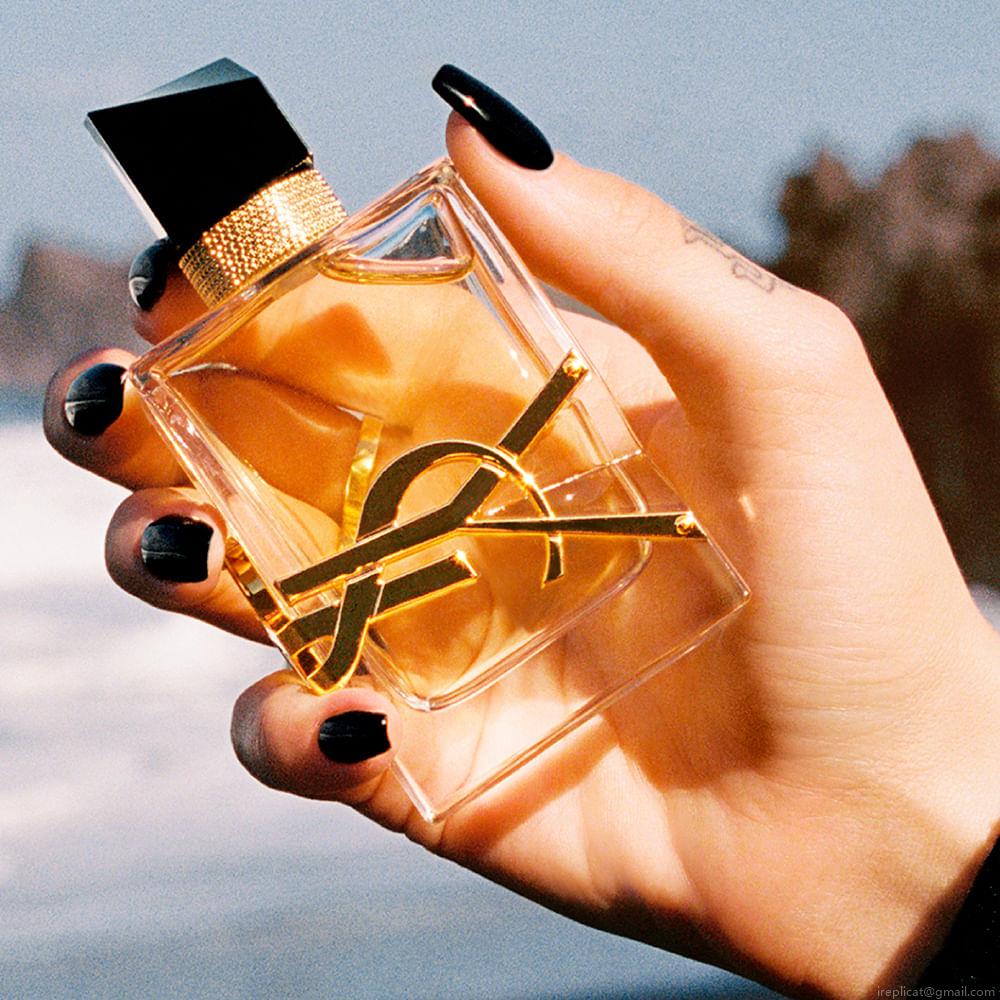 Perfume Yves Saint Lauren Libre Le Parfum Feminino Eau de Parfum 30 ml Perfume Yves Saint Lauren Libre Le Parfum Feminino Eau de Parfum 30 ml