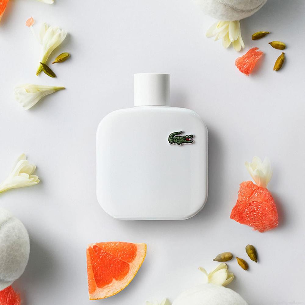 Perfume Lacoste L.12.12 Blanc Masculino Eau de Toilette 100 ml Perfume Lacoste L.12.12 Blanc Masculino Eau de Toilette 100 ml