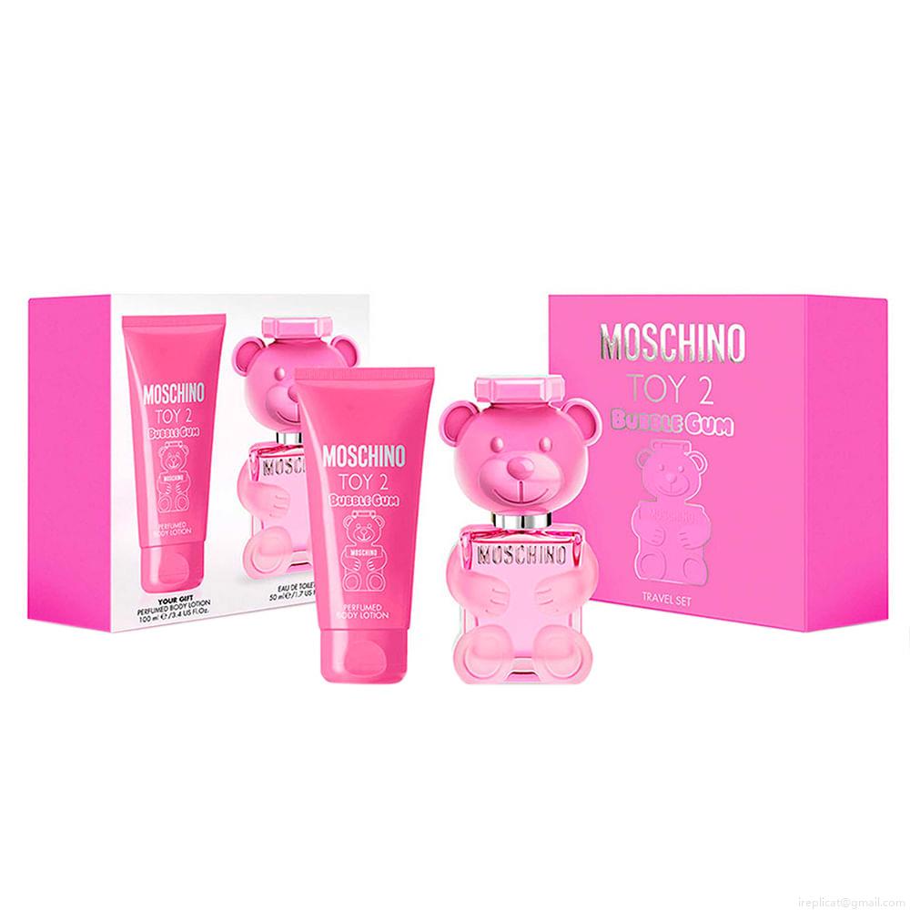 Kit Perfume Moschino Toy 2 Bubble Gum Feminino Eau de Toilette 50 ml +Loção Corporal 100 ml Kit Perfume Moschino Toy 2 Bubble Gum Feminino Eau de Toilette 50 ml +Loção Corporal 100 ml