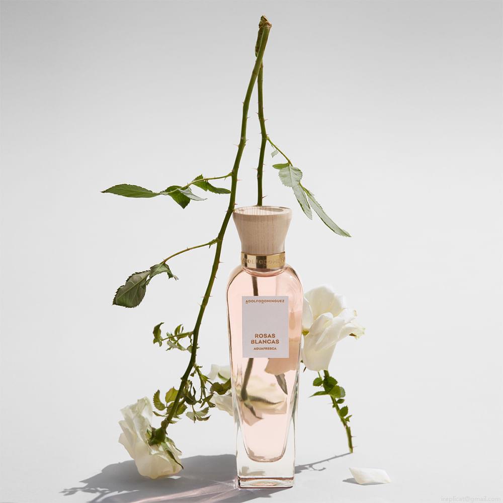 Perfume Adolfo Dominguez Água Fresca de Rosas Blancas Feminino Eau de Toilette 120 ml Perfume Adolfo Dominguez Água Fresca de Rosas Blancas Feminino Eau de Toilette 120 ml