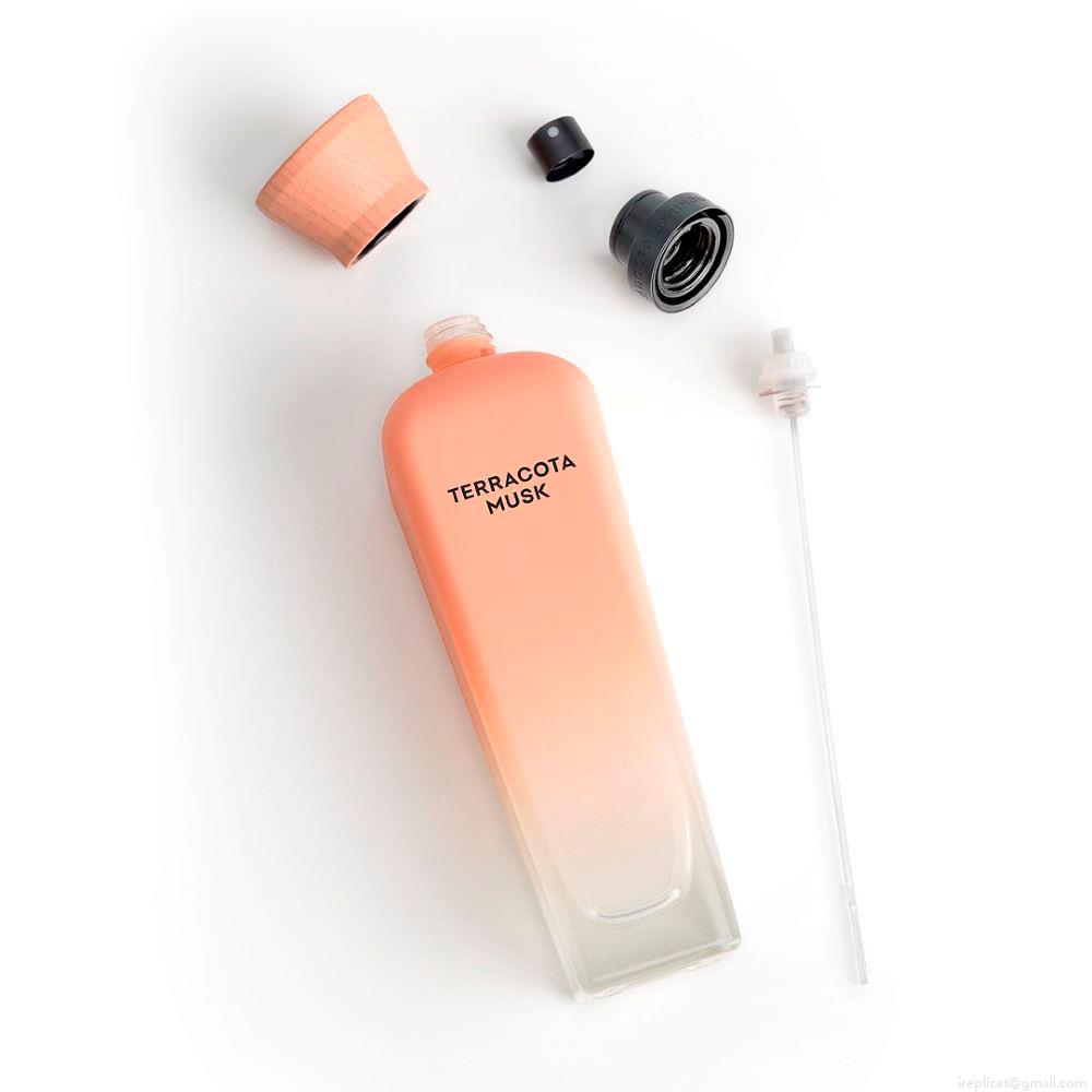 Perfume Adolfo Dominguez Terracota Musk Feminino Eau de Parfum 120 ml Perfume Adolfo Dominguez Terracota Musk Feminino Eau de Parfum 120 ml
