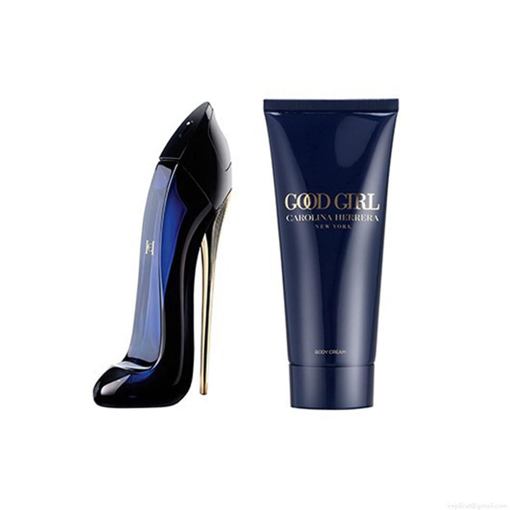 Kit Perfume Carolina Herrera Good Girl Feminino Eau de Parfum 80 ml + Hidratante Corporal 100 ml Kit Perfume Carolina Herrera Good Girl Feminino Eau de Parfum 80 ml + Hidratante Corporal 100 ml
