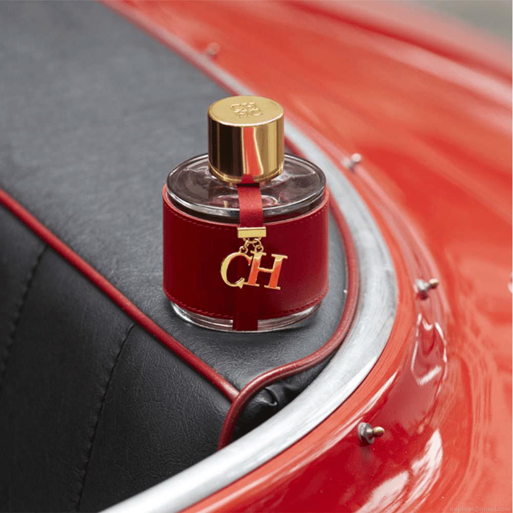 Perfume Carolina Herrera CH Women Feminino Eau de Toilette 30 ml Perfume Carolina Herrera CH Women Feminino Eau de Toilette 30 ml