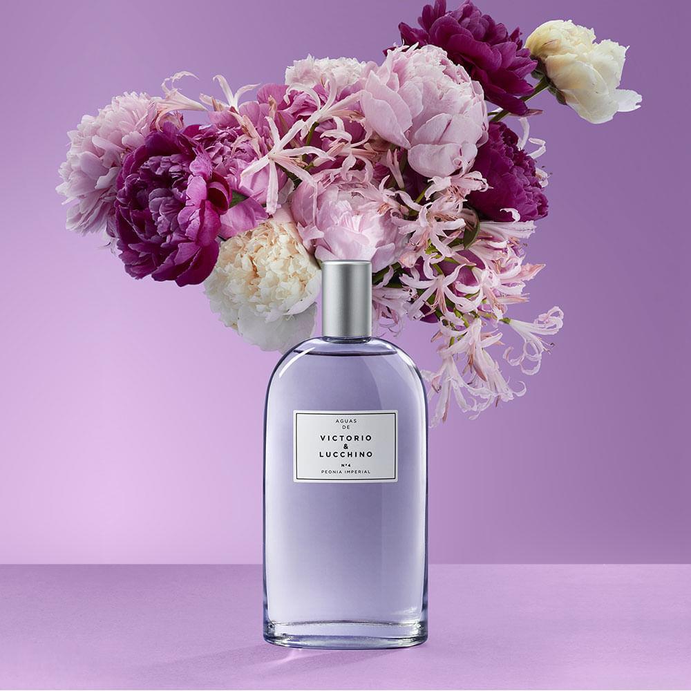 Perfume Victorio & Lucchino Peonia Imperial Feminino Eau de Toilette 150 ml Perfume Victorio & Lucchino Peonia Imperial Feminino Eau de Toilette 150 ml