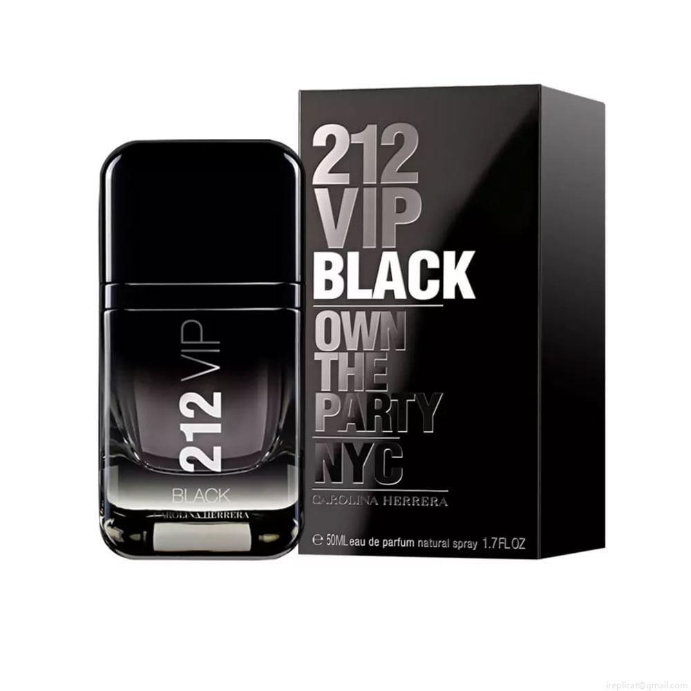 Perfume Carolina Herrera 212 Vip Men Black Masculino Eau de Parfum 50 ml Perfume Carolina Herrera 212 Vip Men Black Masculino Eau de Parfum 50 ml