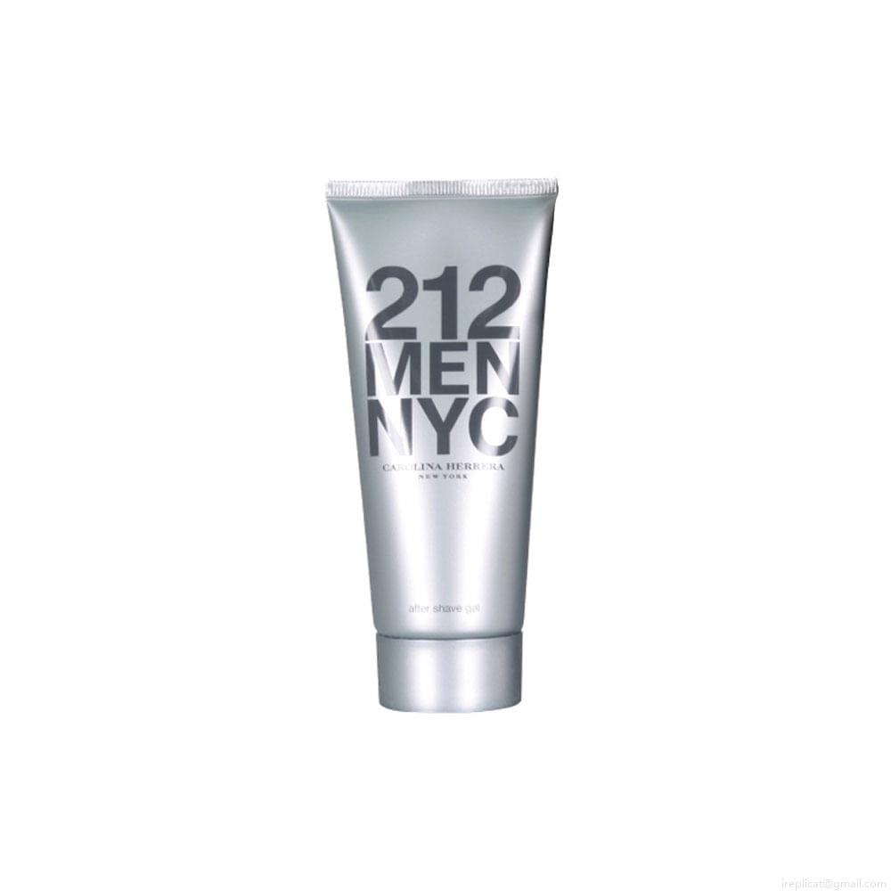 Kit Perfume Carolina Herrera 212 Men Masculino Eau de Toilette 100 ml + Pós Barba 100 ml Kit Perfume Carolina Herrera 212 Men Masculino Eau de Toilette 100 ml + Pós Barba 100 ml