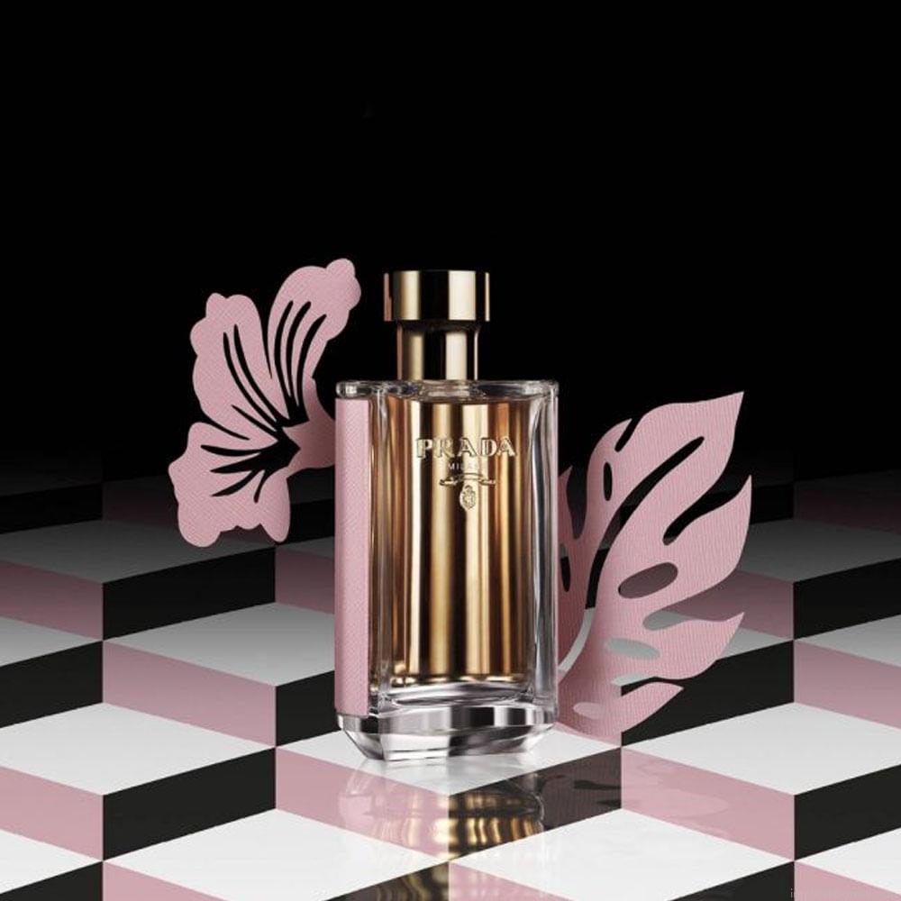 Perfume Prada La Femme Feminino Eau de Parfum 50 ml Perfume Prada La Femme Feminino Eau de Parfum 50 ml