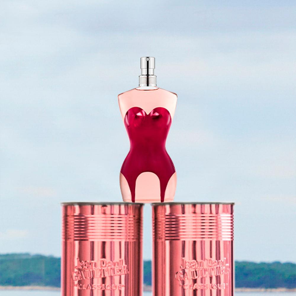 Perfume Jean Paul Gaultier Classique Feminino Eau de Parfum 30 ml Perfume Jean Paul Gaultier Classique Feminino Eau de Parfum 30 ml