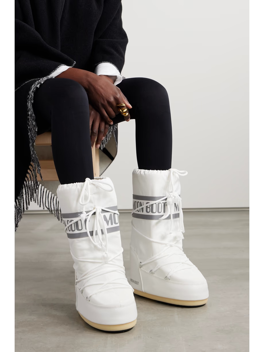 Icon shell and faux leather snow boots Icon shell and faux leather snow boots