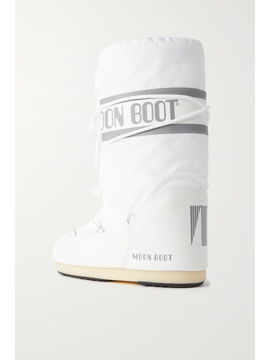 Icon shell and faux leather snow boots Icon shell and faux leather snow boots