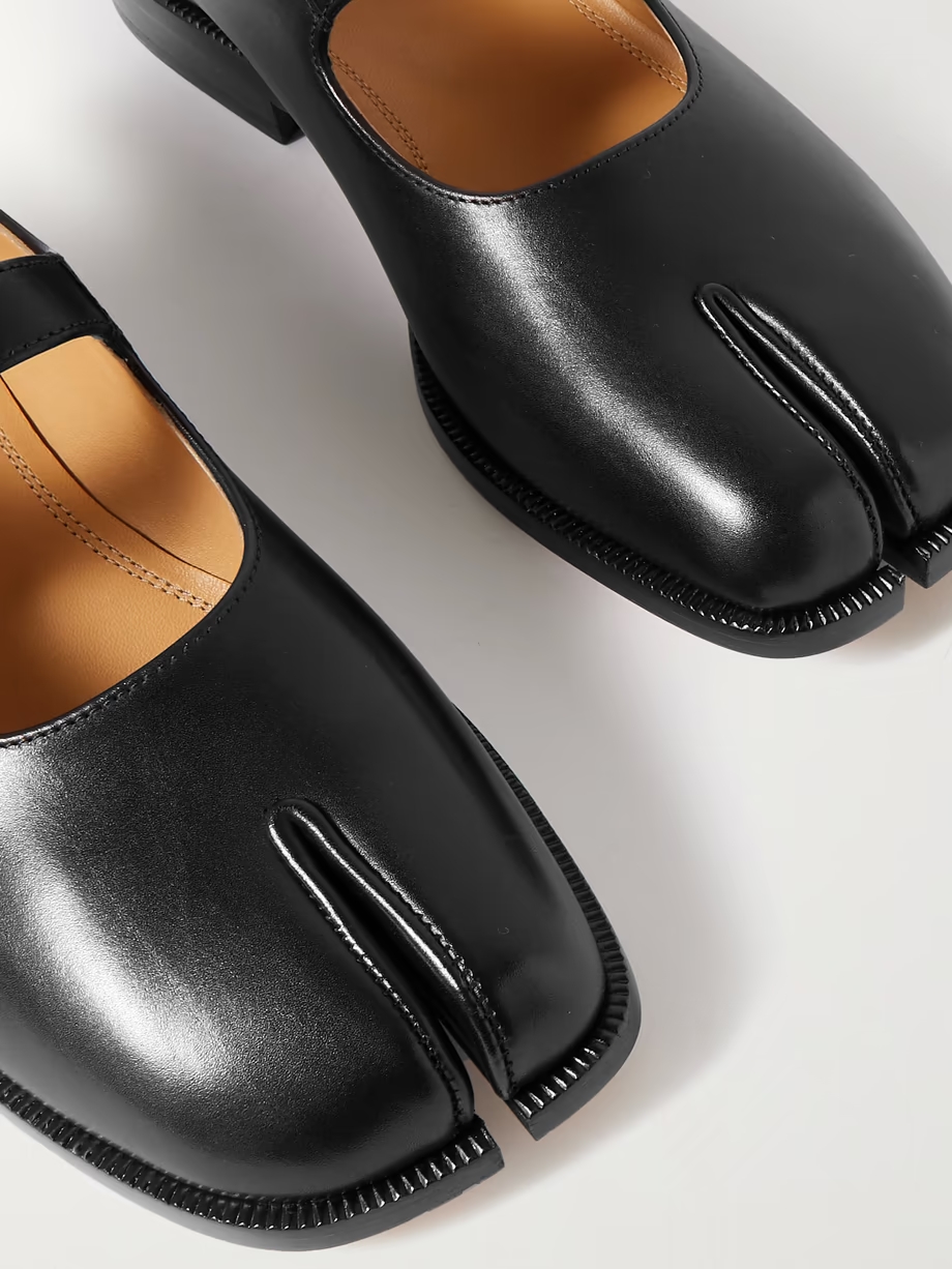Tabi split-toe leather flats Tabi split-toe leather flats