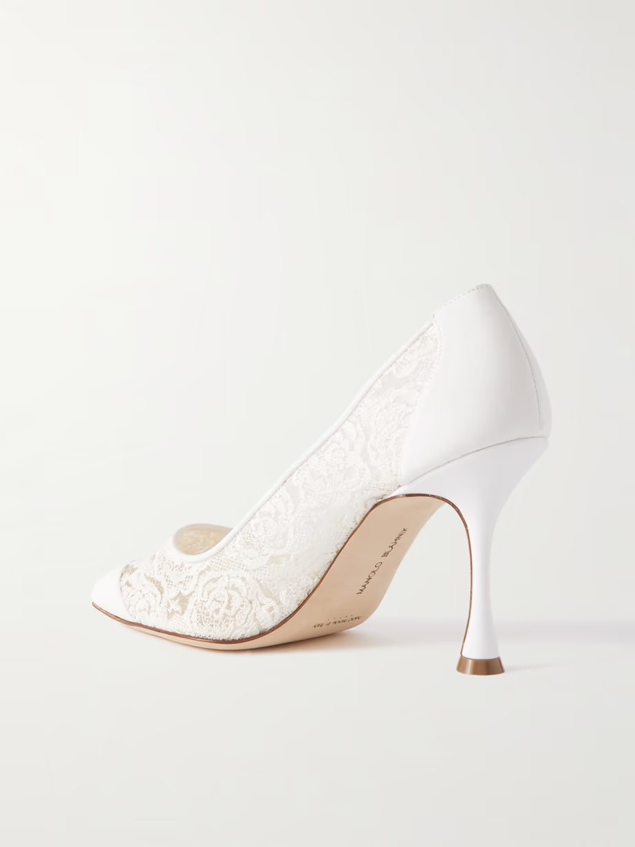 Sololaria lace and suede pumps Sololaria lace and suede pumps