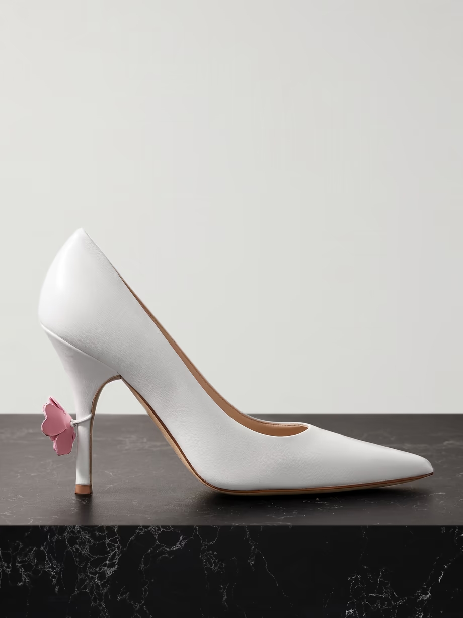 Appliquéd leather pumps Appliquéd leather pumps