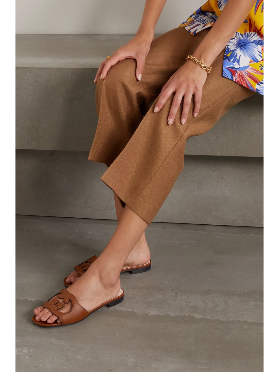 Cutout leather slides Cutout leather slides