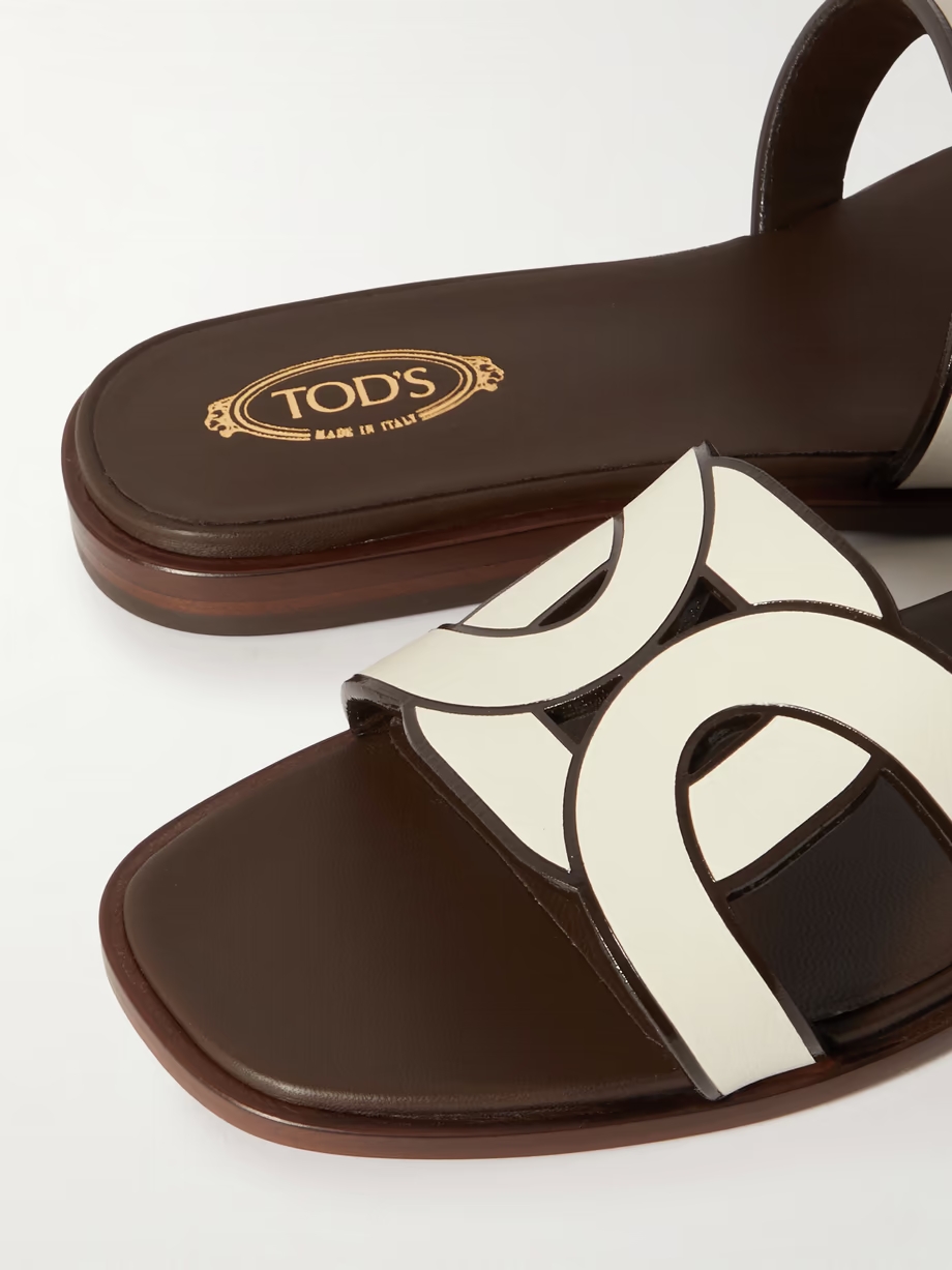 Cutout leather slides Cutout leather slides