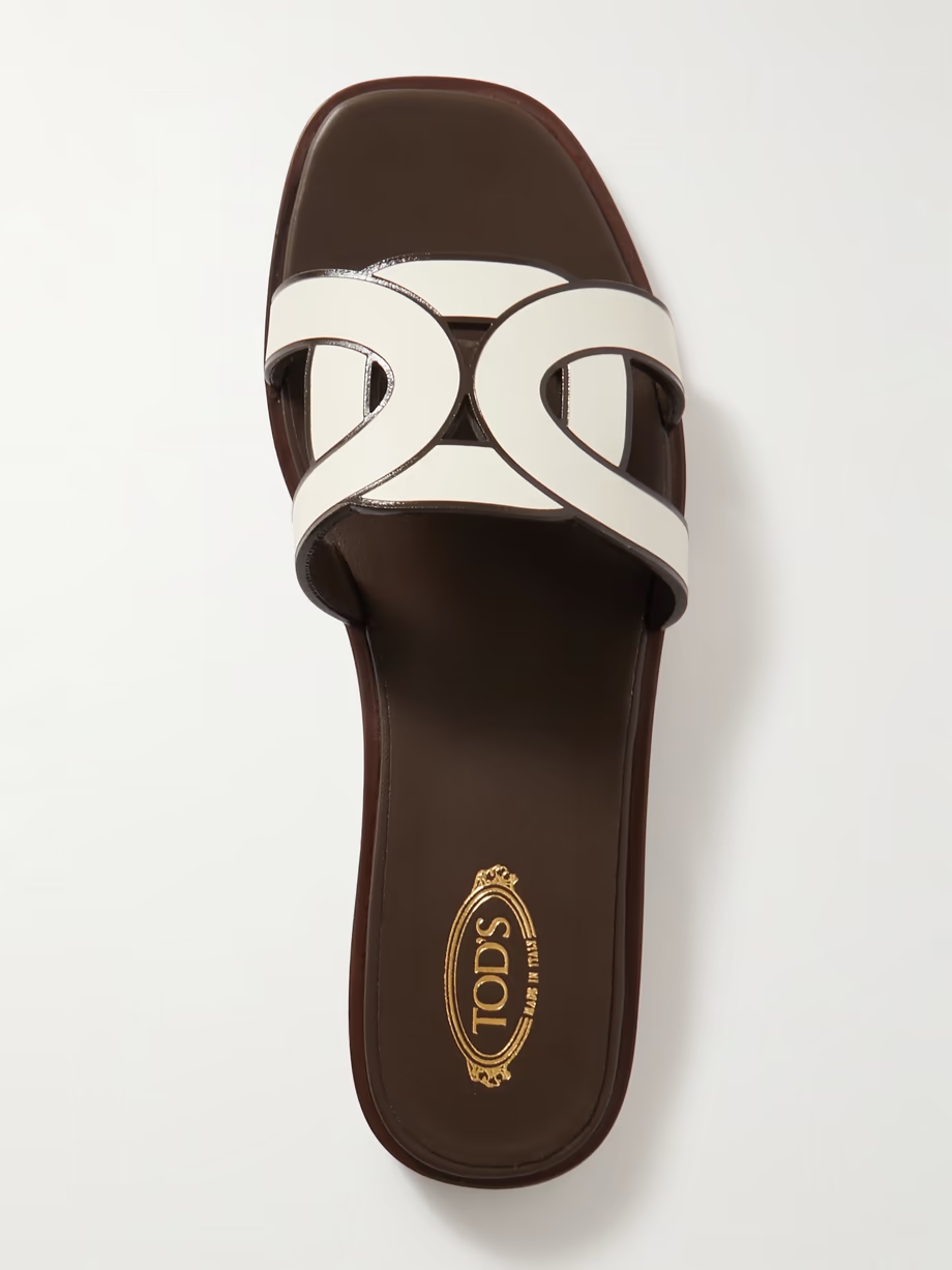 Cutout leather slides Cutout leather slides