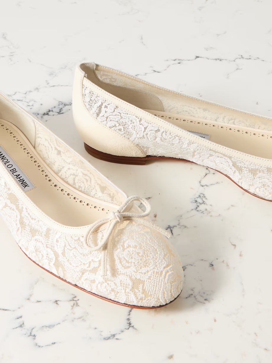 Verizzo bow-detailed suede-trimmed cotton-blend lace ballet flats Verizzo bow-detailed suede-trimmed cotton-blend lace ballet flats