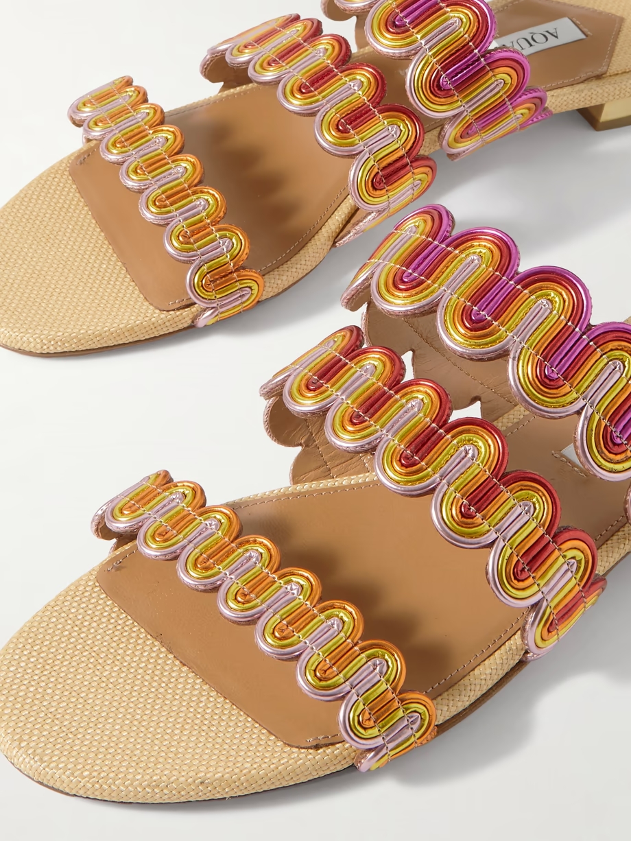 Wavy metallic leather slides Wavy metallic leather slides