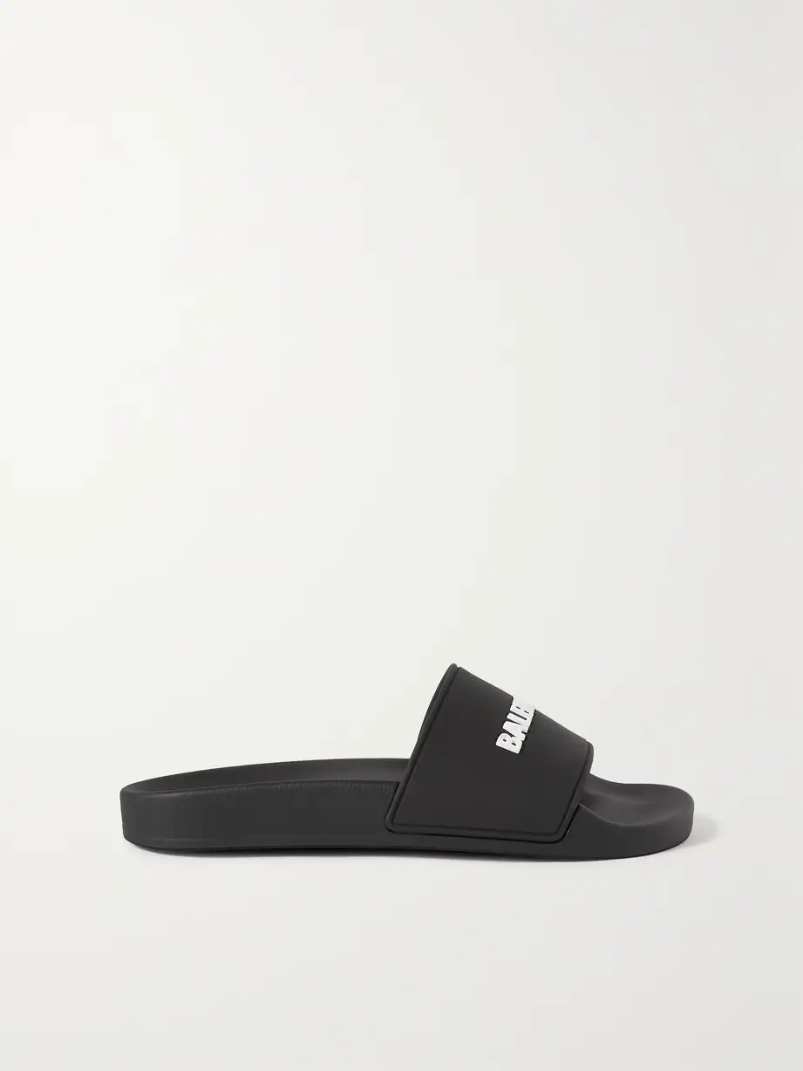 Piscine logo-embossed rubber slides Piscine logo-embossed rubber slides