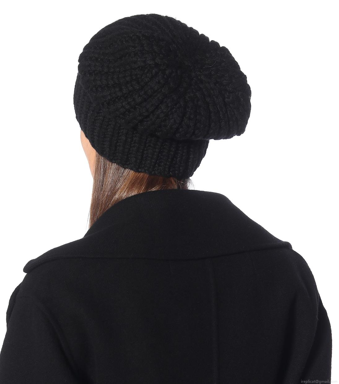 The RowAyfer cashmere beanie The RowAyfer cashmere beanie