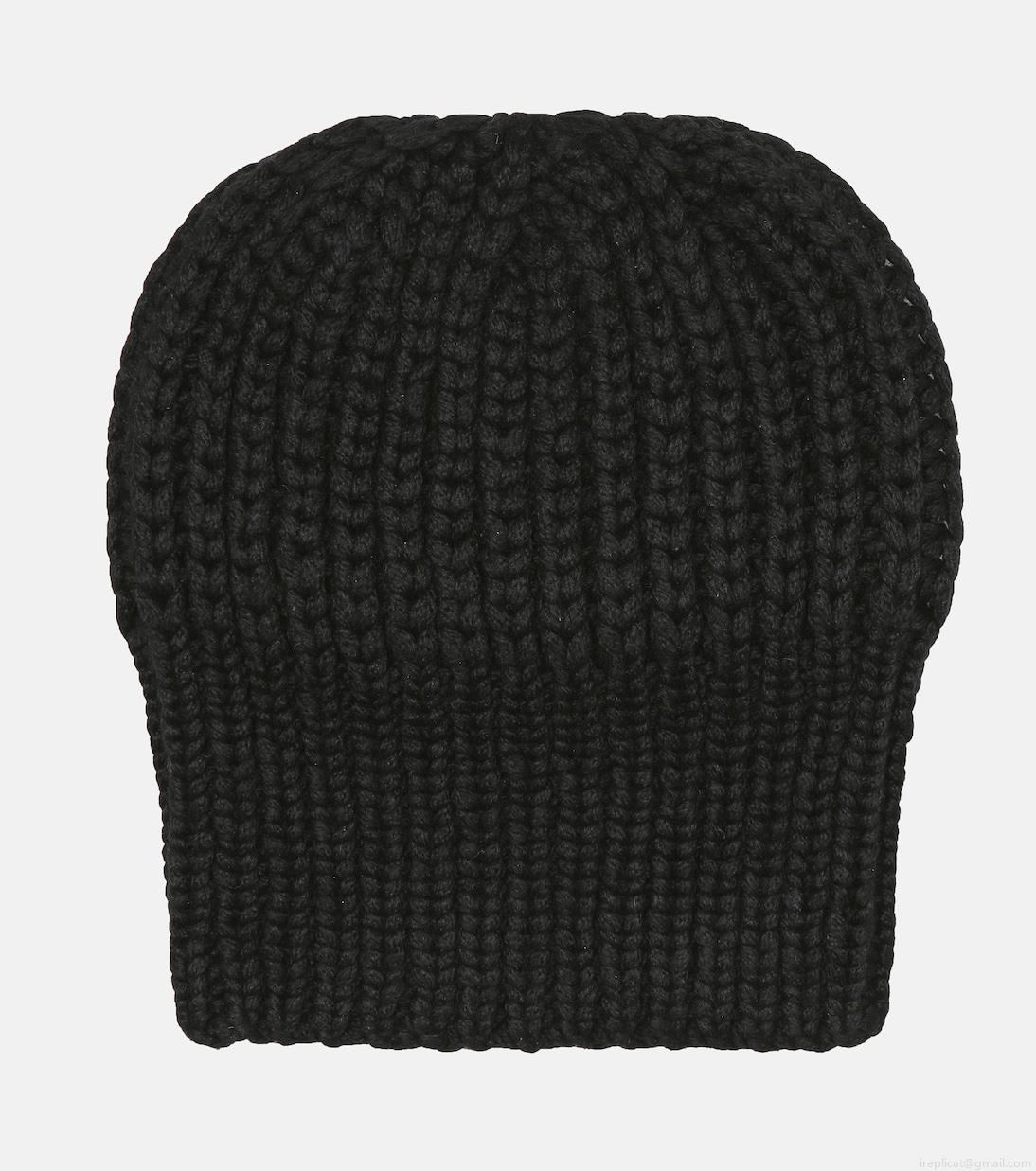 The RowAyfer cashmere beanie The RowAyfer cashmere beanie