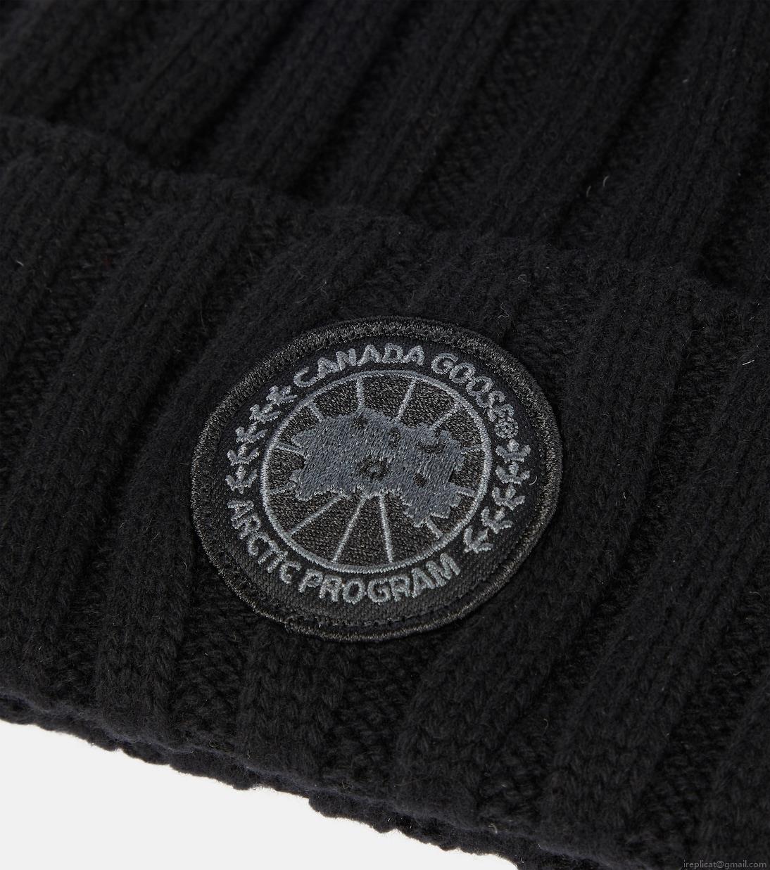 Canada GooseCashmere and wool pompom beanie Canada GooseCashmere and wool pompom beanie