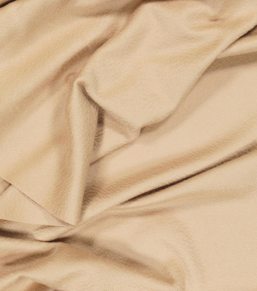 Loro PianaGrande Unita cashmere scarf Loro PianaGrande Unita cashmere scarf