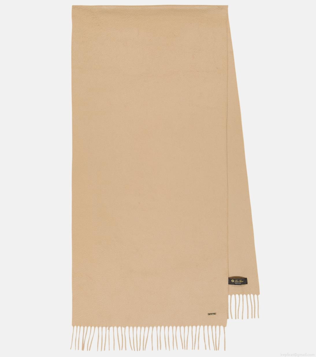 Loro PianaGrande Unita cashmere scarf Loro PianaGrande Unita cashmere scarf