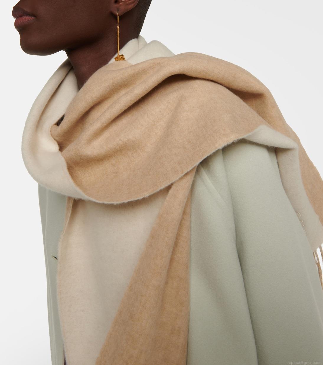 LoeweWool and cashmere scarf LoeweWool and cashmere scarf