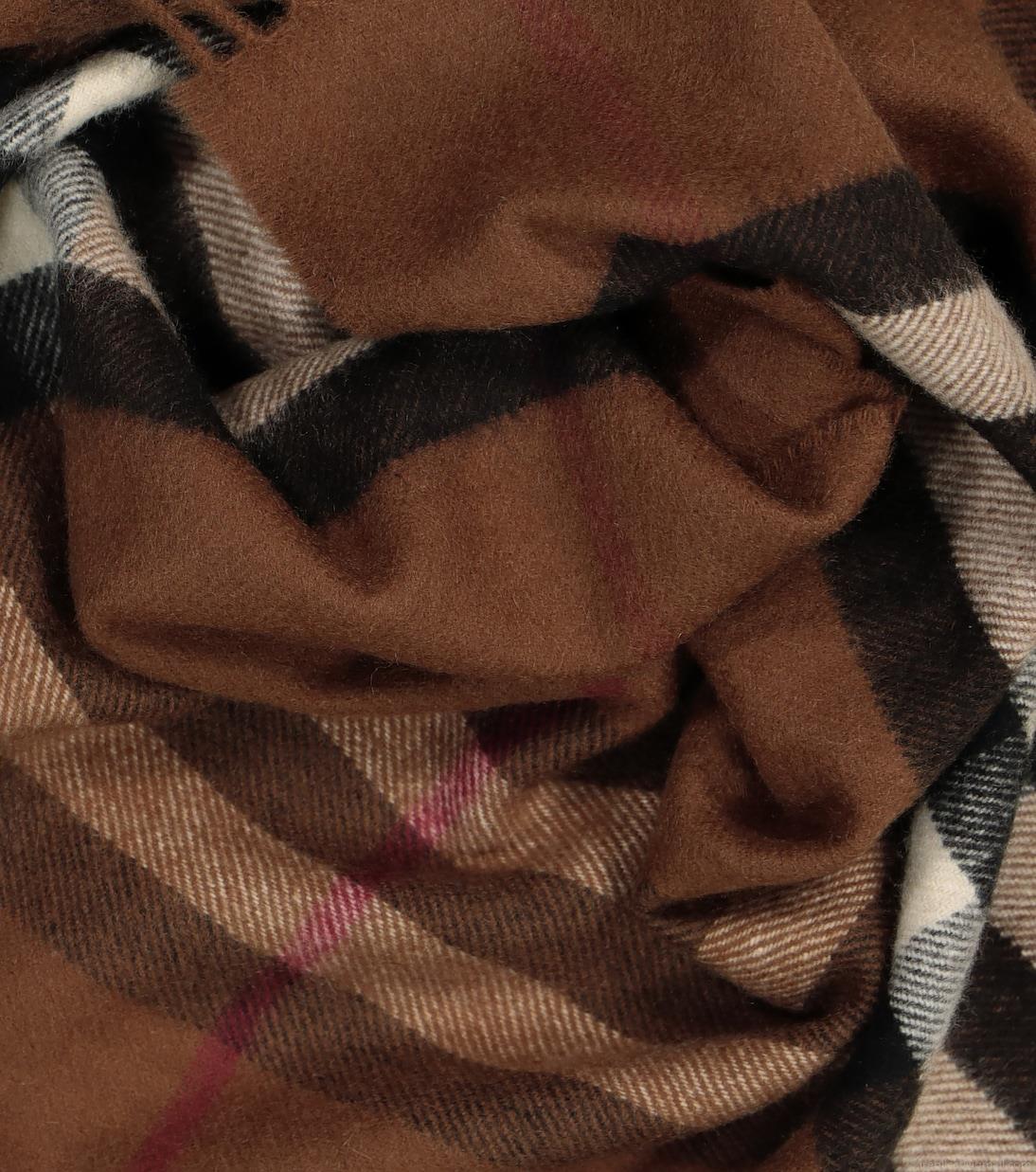 BurberryGiant Check cashmere scarf BurberryGiant Check cashmere scarf