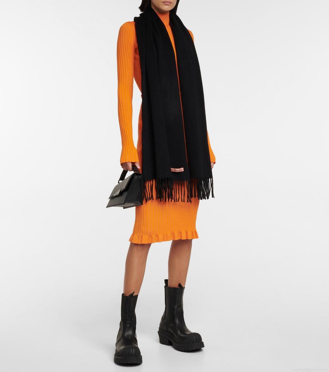 Acne StudiosCanada Narrow fringed cashmere scarf Acne StudiosCanada Narrow fringed cashmere scarf