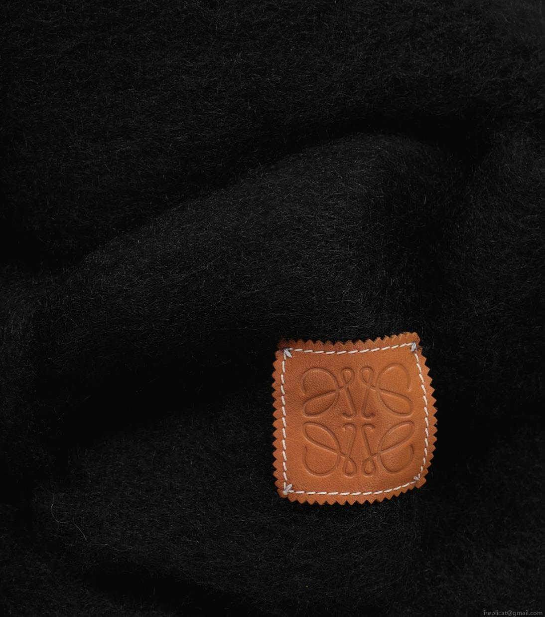 LoeweMohair and wool-blend scarf LoeweMohair and wool-blend scarf