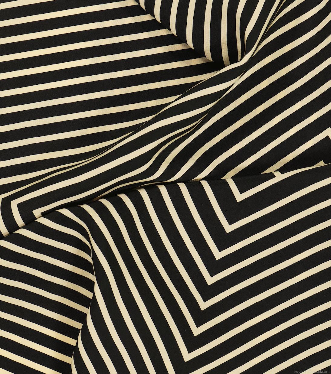 TotemeLogo silk scarf TotemeLogo silk scarf