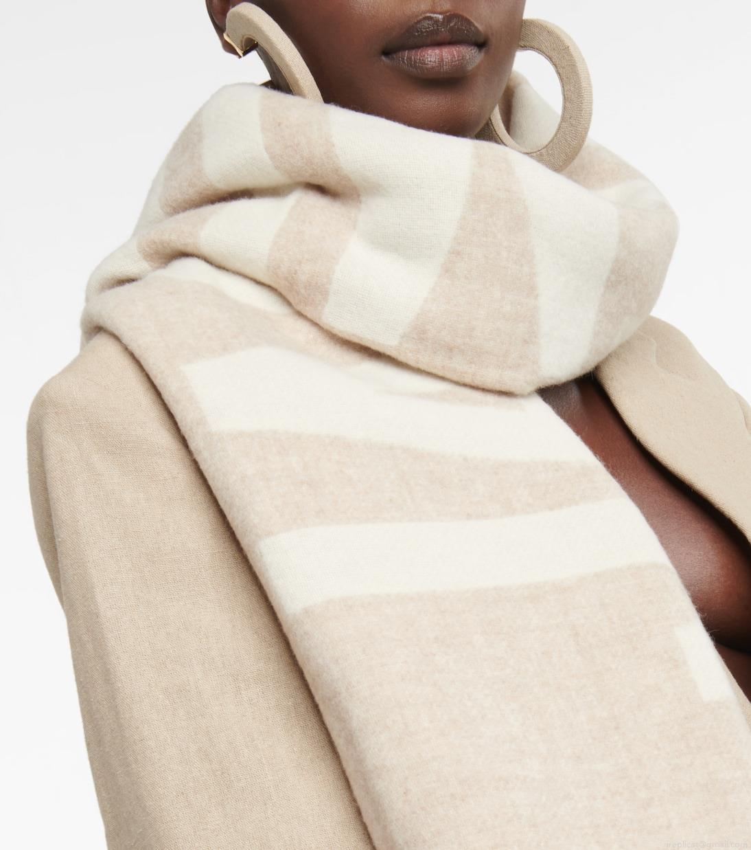 JacquemusLogo jacquard virgin wool scarf JacquemusLogo jacquard virgin wool scarf