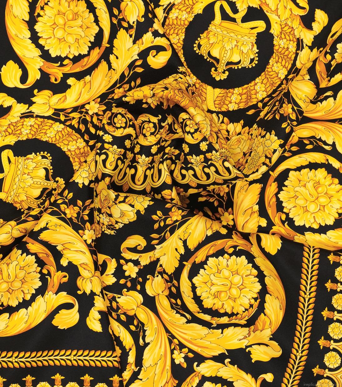 VersaceBarocco silk scarf VersaceBarocco silk scarf
