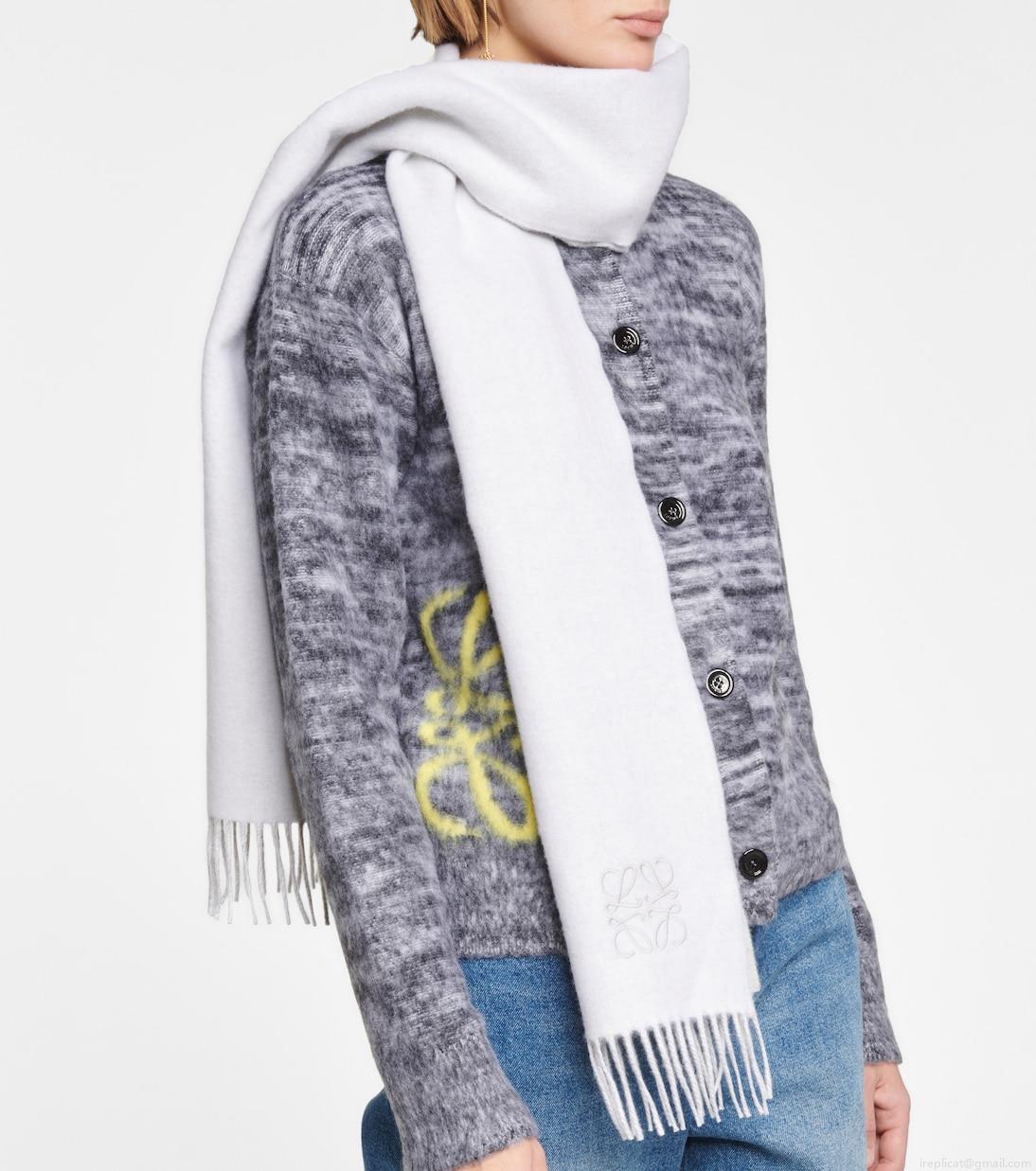 LoeweWool and cashmere scarf LoeweWool and cashmere scarf