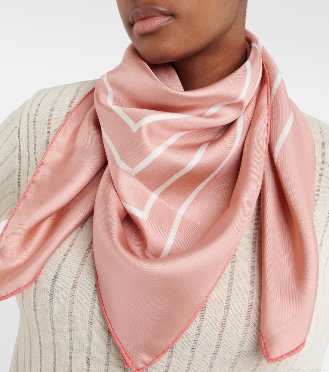 Loro PianaPrinted silk scarf Loro PianaPrinted silk scarf