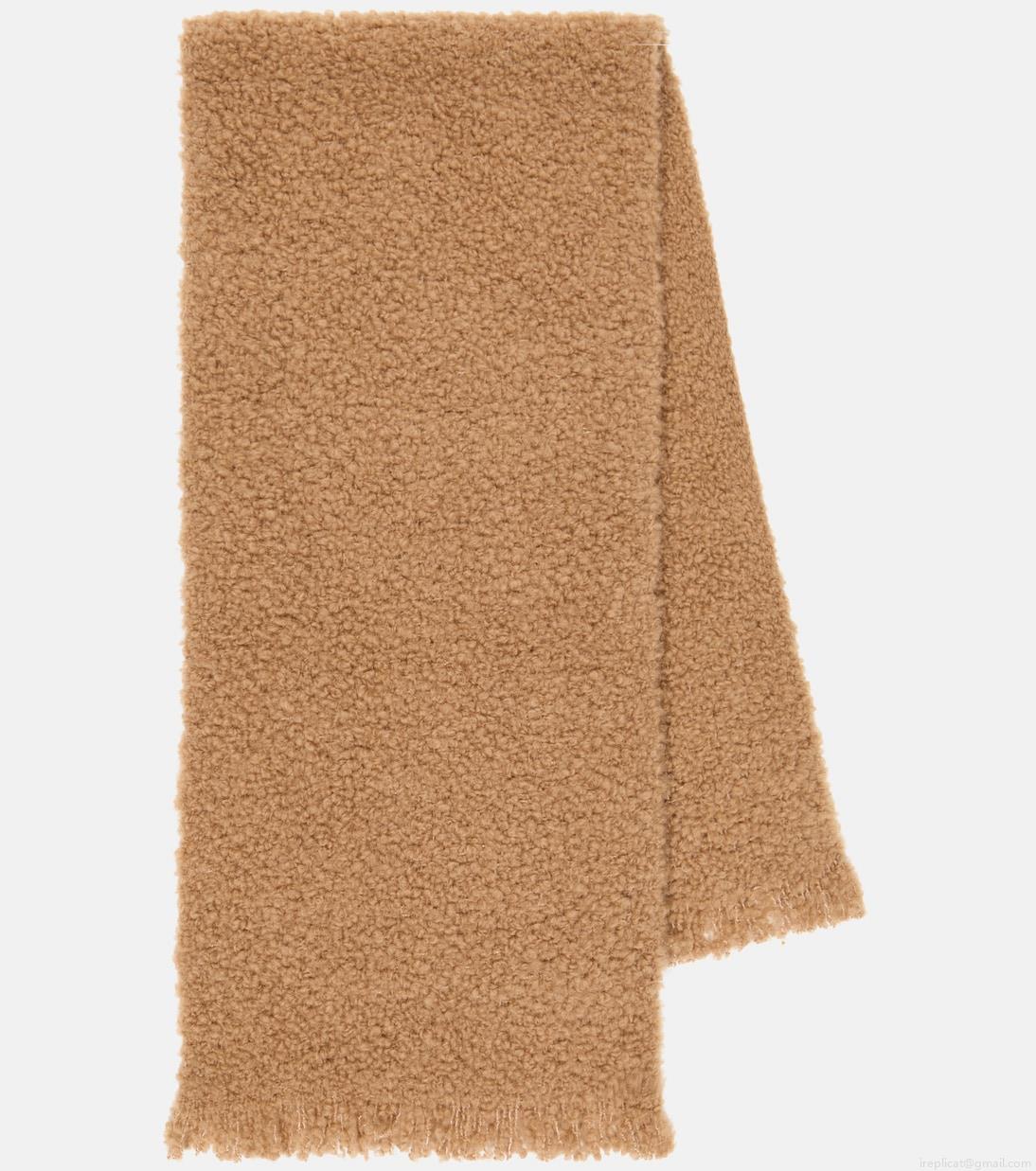 Loro PianaFluffy bouclé scarf Loro PianaFluffy bouclé scarf