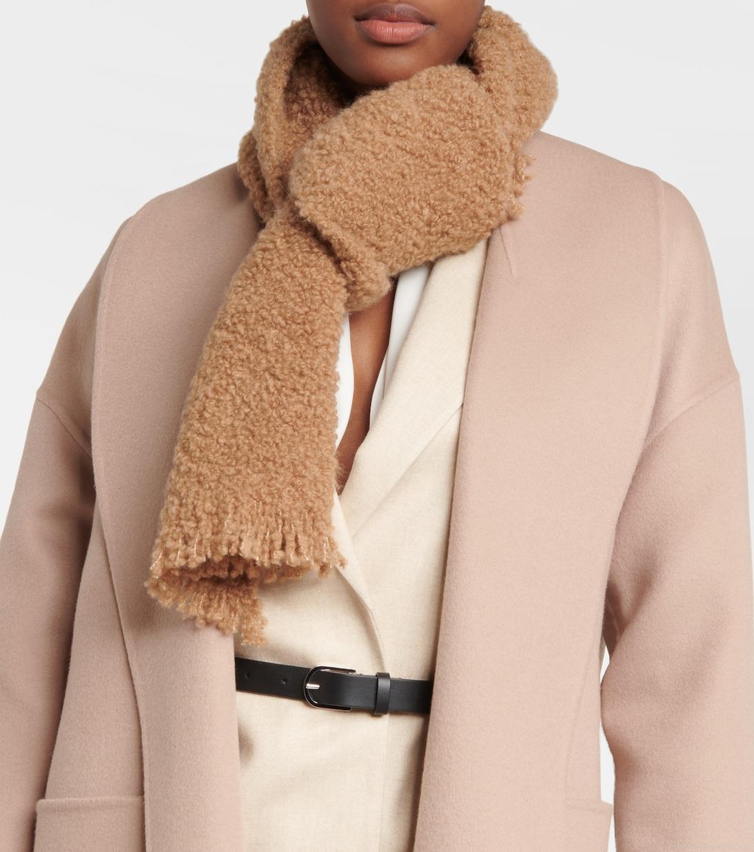 Loro PianaFluffy bouclé scarf Loro PianaFluffy bouclé scarf