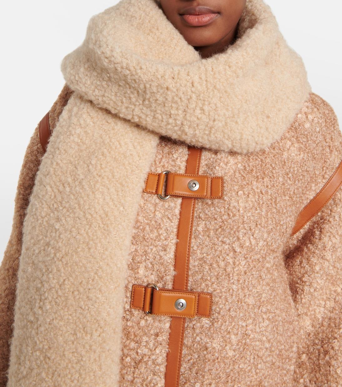 Loro PianaFluffy bouclé scarf Loro PianaFluffy bouclé scarf