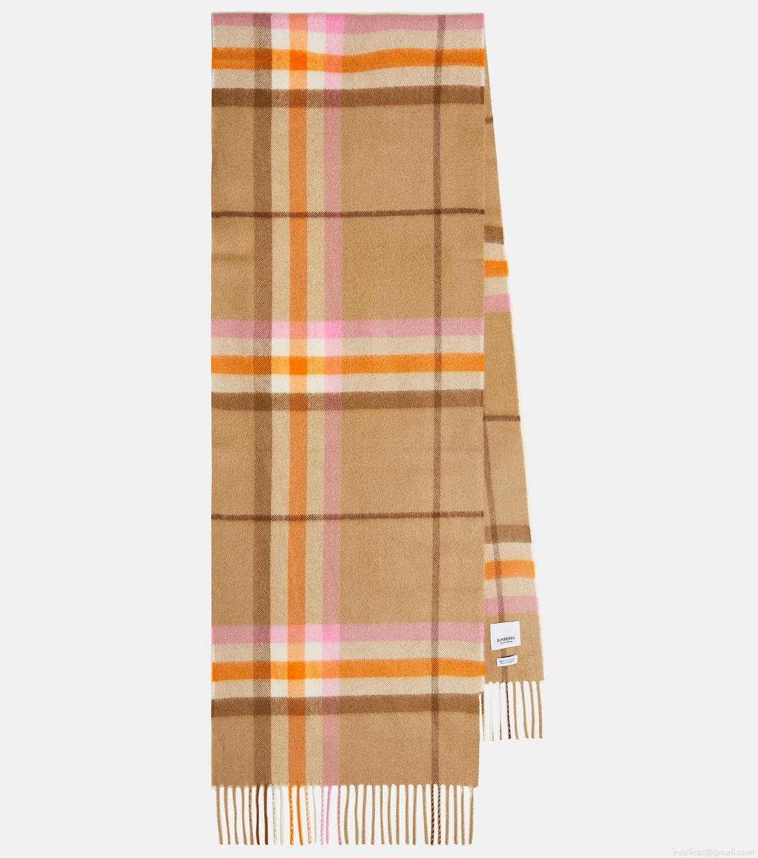 BurberryBurberry Check cashmere scarf BurberryBurberry Check cashmere scarf