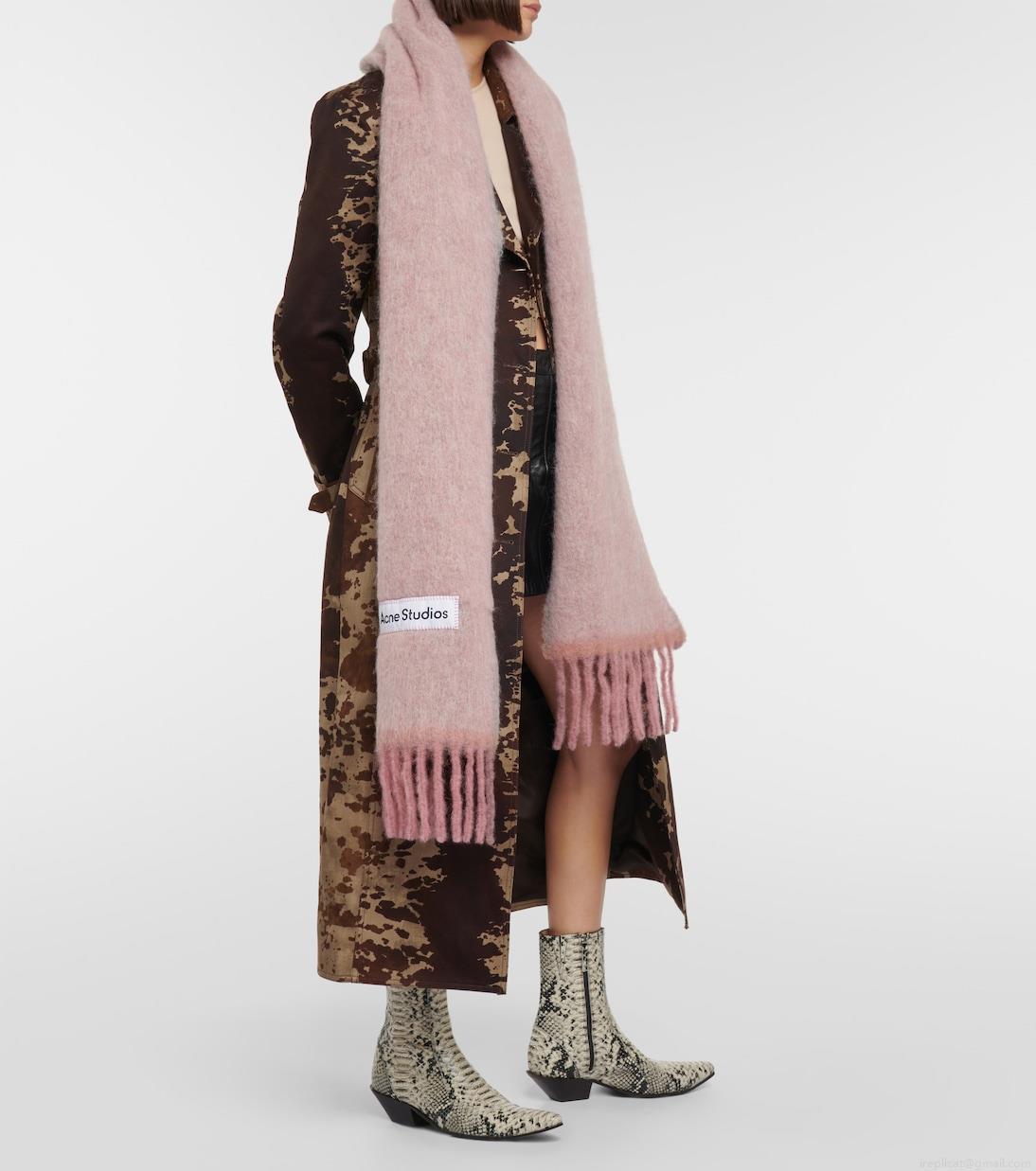 Acne StudiosVally Solid bouclé scarf Acne StudiosVally Solid bouclé scarf