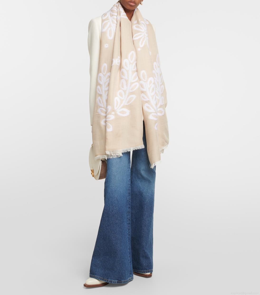 ChloéBroderie anglaise wool and silk scarf ChloéBroderie anglaise wool and silk scarf