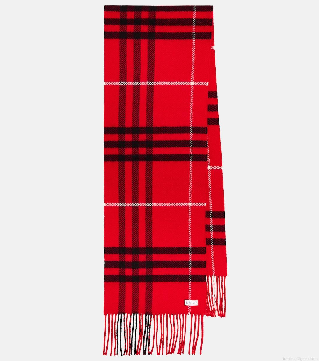 BurberryBurberry Check wool and cashmere scarf BurberryBurberry Check wool and cashmere scarf